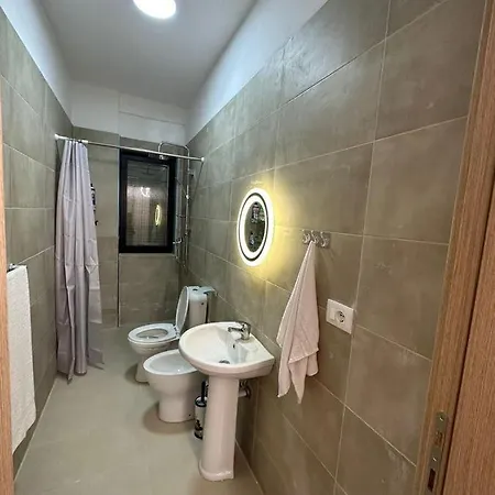 Cosy 2br Near Airport - Self Check-in 24hr * Tirana