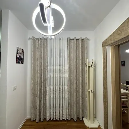 Cosy 2br Near Airport - Self Check-in 24hr Тирана