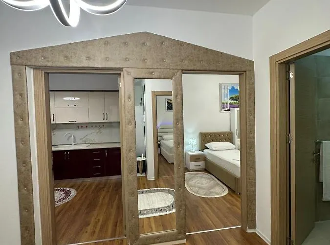 Cosy 2br Near Airport - Self Check-in 24hr