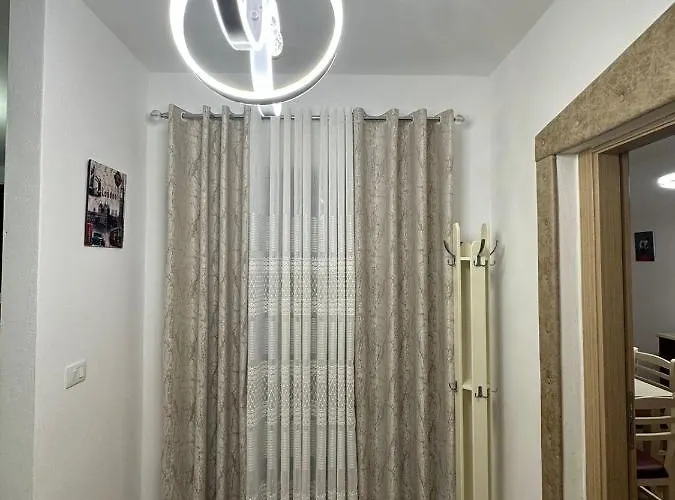 Cosy 2br Near Airport - Self Check-in 24hr Tirana
